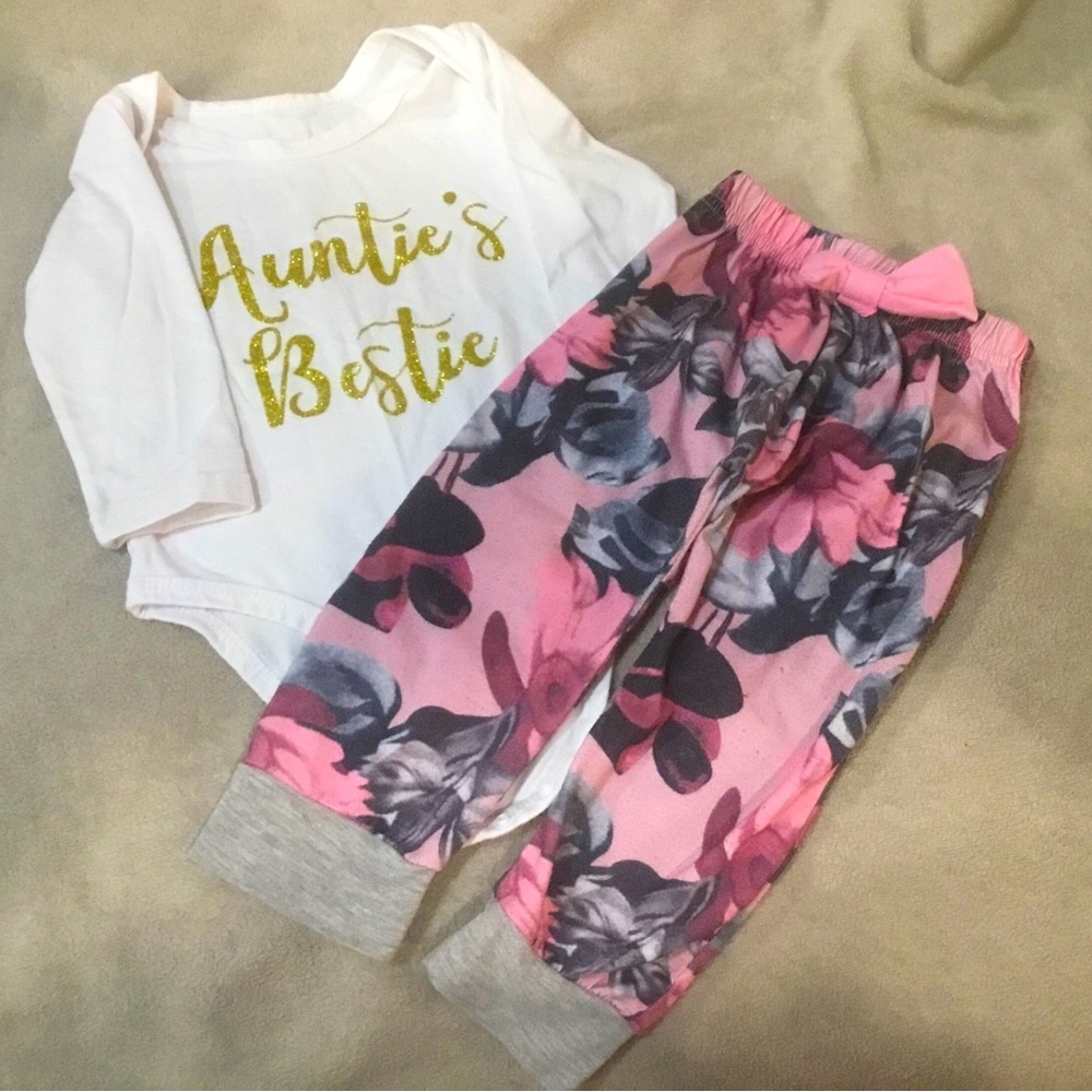 Auntie’s Bestie Onesie and Pant Set